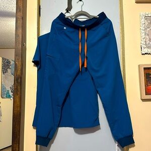 Figs Scrub set, medium pants and large top,